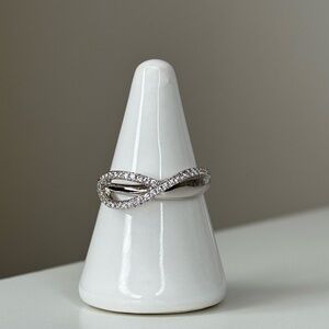 Elegant Silver Infinity Ring